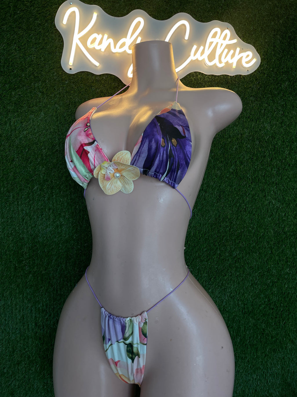 flora set ready to ship