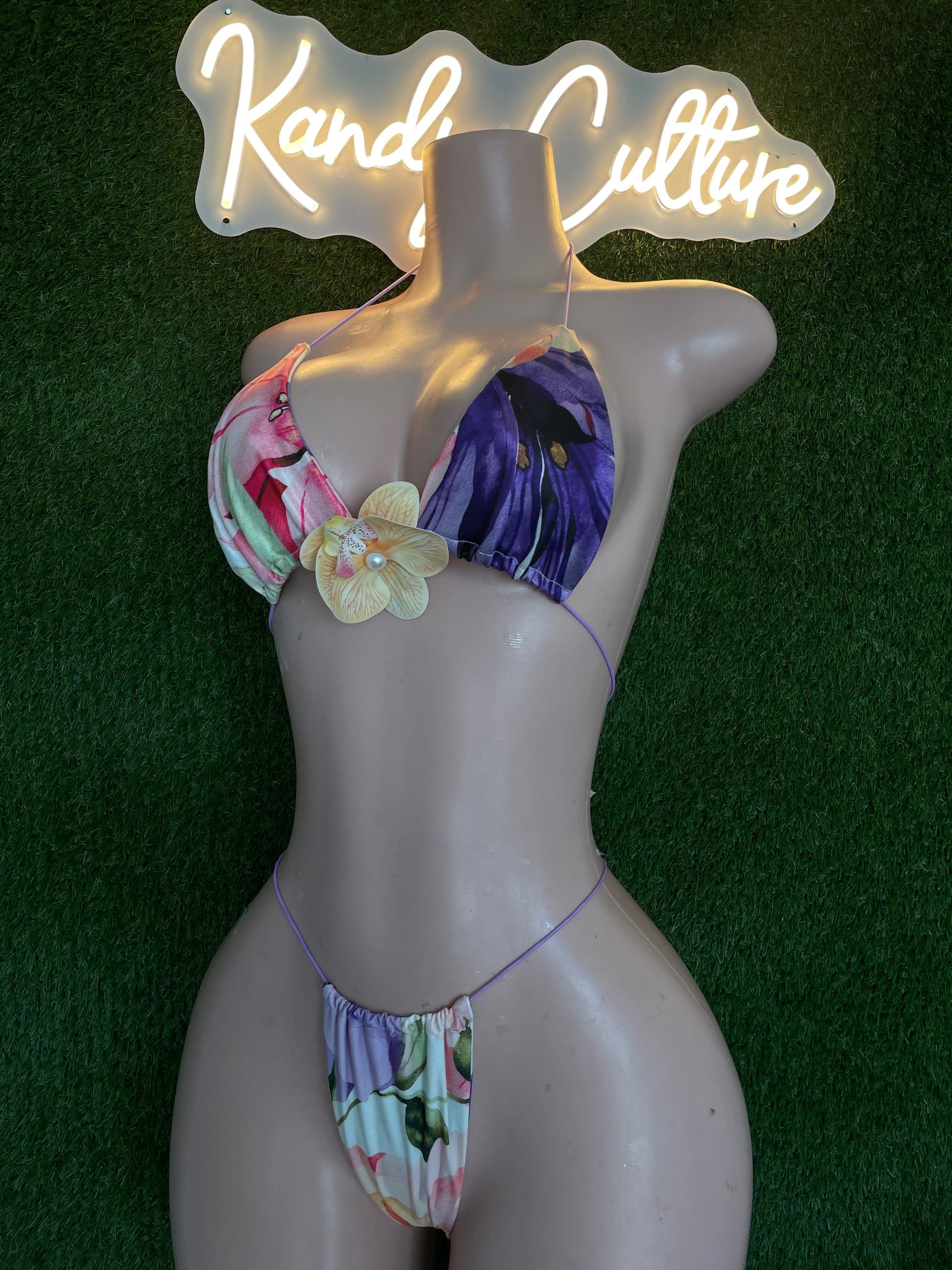 flora set ready to ship